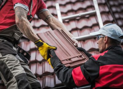 How to Hire The Right Roofing Contractor For The Job