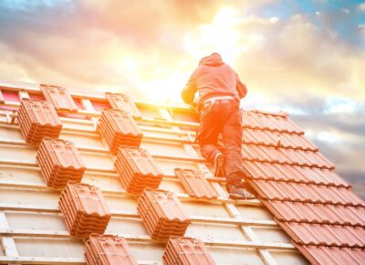 Important Considerations When Hiring Professional Roofers