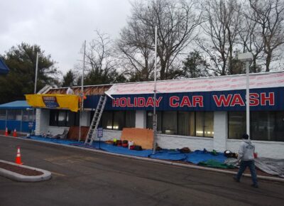 Holiday Service Center and Car Wash
