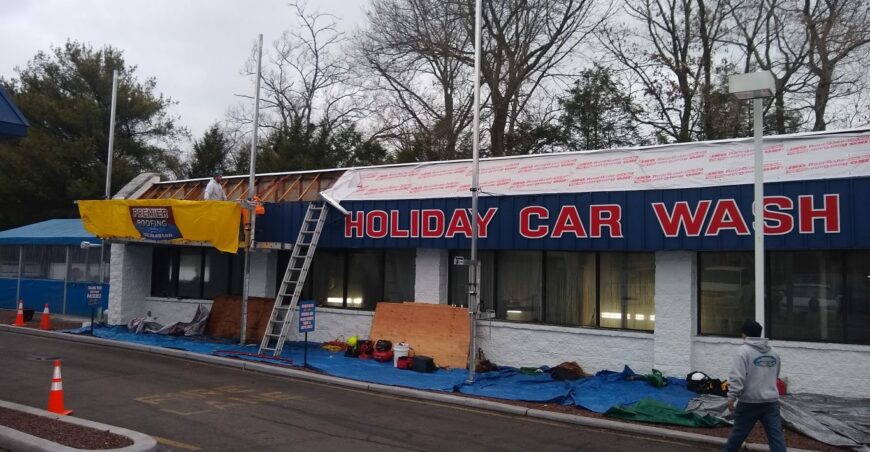 Holiday Service Center and Car Wash